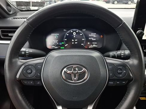 Certified 2025 Toyota RAV4 XSE w/ Advanced Technology Package AWD/4WD image 19
