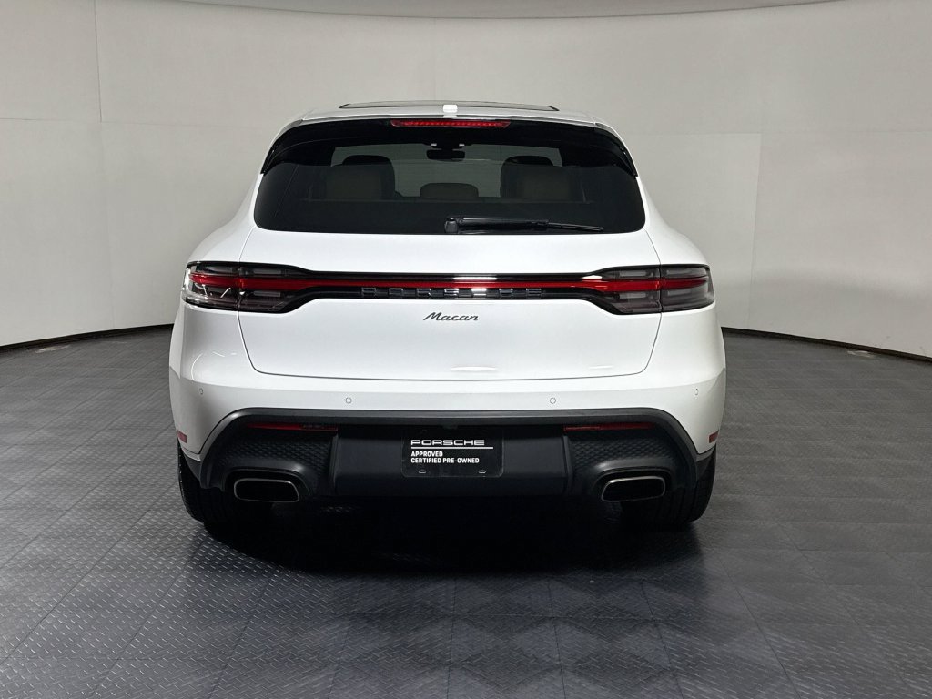 Used 2026 Porsche Macan AWD/4WD image 6