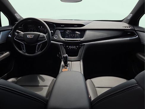 Used 2023 Cadillac XT5 Premium Luxury w/ Technology Package FWD image 12