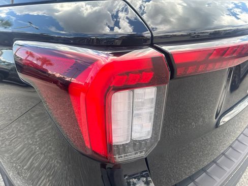 Used 2025 Ford Explorer ST w/ Sun And Sound Package RWD image 12