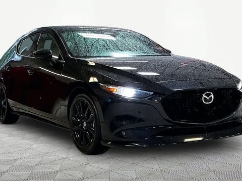 Used 2025 MAZDA MAZDA3 Hatchback w/Premium Plus Pkg AWD/4WD image 3