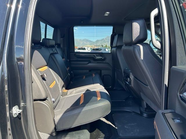 Used 2025 GMC Sierra 3500 AT4 w/ AT4 Premium Plus Package AWD/4WD image 29