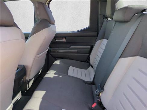 Used 2024 Toyota Tacoma TRD Sport AWD/4WD image 17