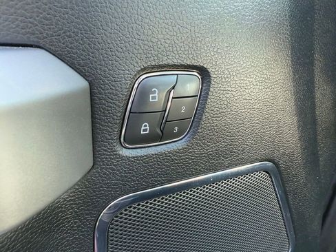 Used 2020 Ford F150 Lariat w/ Equipment Group 502A Luxury image 14