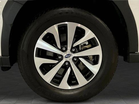 Used 2023 Subaru Outback Premium AWD/4WD image 33