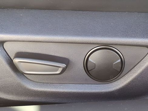 Used 2025 Ford Mustang GT Premium image 18