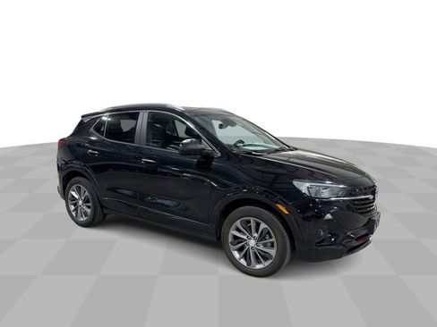 Used 2021 Buick Encore GX Select w/ Advanced Technology Package AWD/4WD image 2
