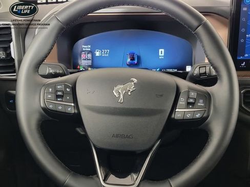 Used 2025 Ford Bronco Sport Outer Banks w/ Outer Banks Tech Package+ AWD/4WD image 26