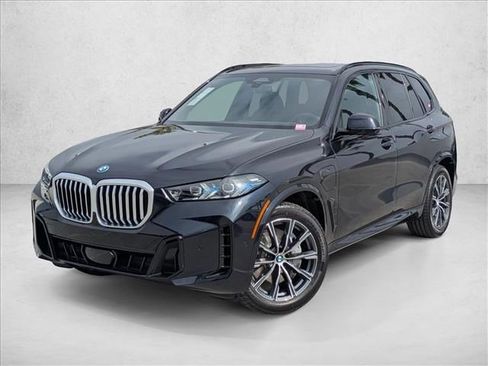 New 2026 BMW X5 xDrive50e w/ M Sport Package image 1