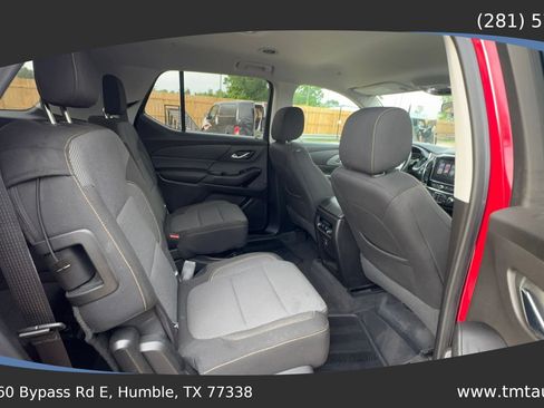 Used 2018 Chevrolet Traverse LT AWD/4WD image 14