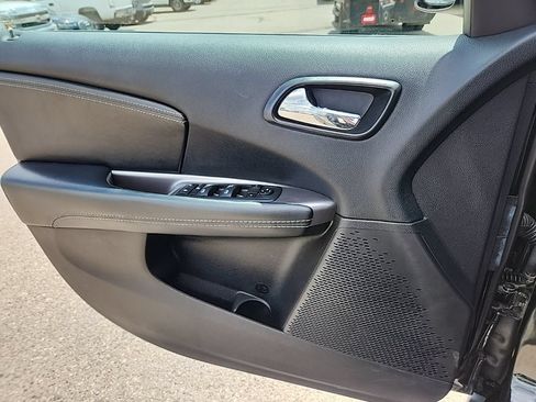 Used 2018 Dodge Journey Crossroad AWD/4WD image 28