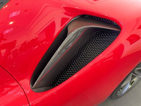 Used 2022 Ferrari SF90 Stradale image 29