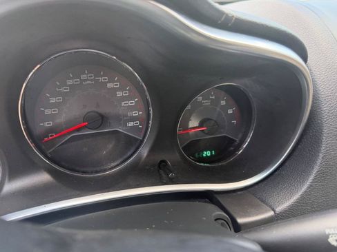 Used 2012 Dodge Avenger SXT FWD image 13