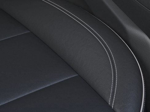 New 2026 Buick Enclave Preferred w/ Power Package image 21