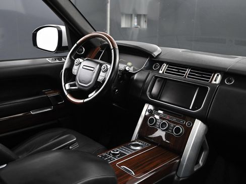 Used 2016 Land Rover Range Rover HSE image 42
