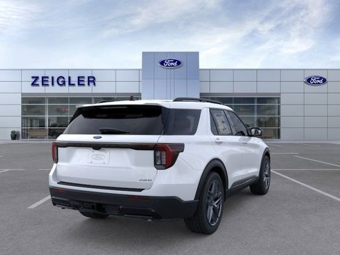 New 2026 Ford Explorer ST-Line w/ ST-Line Street Pack AWD/4WD image 8