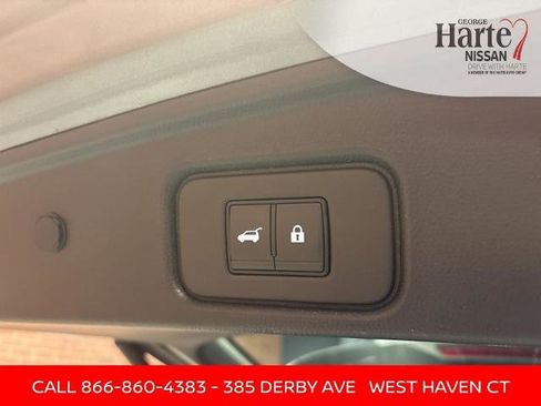 Certified 2023 Nissan Pathfinder SL image 29