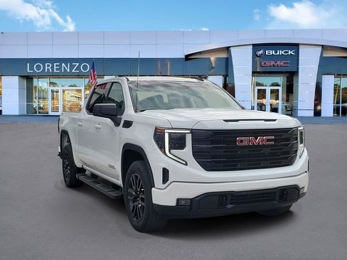 Used 2023 GMC Sierra 1500 Elevation AWD/4WD image 3