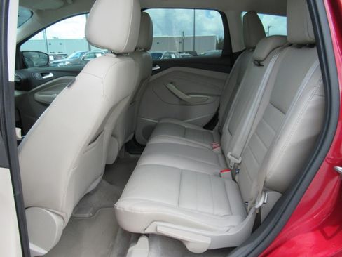 Used 2016 Ford Escape Titanium FWD image 32