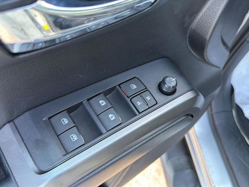 Used 2021 Toyota Tacoma TRD Sport AWD/4WD image 16