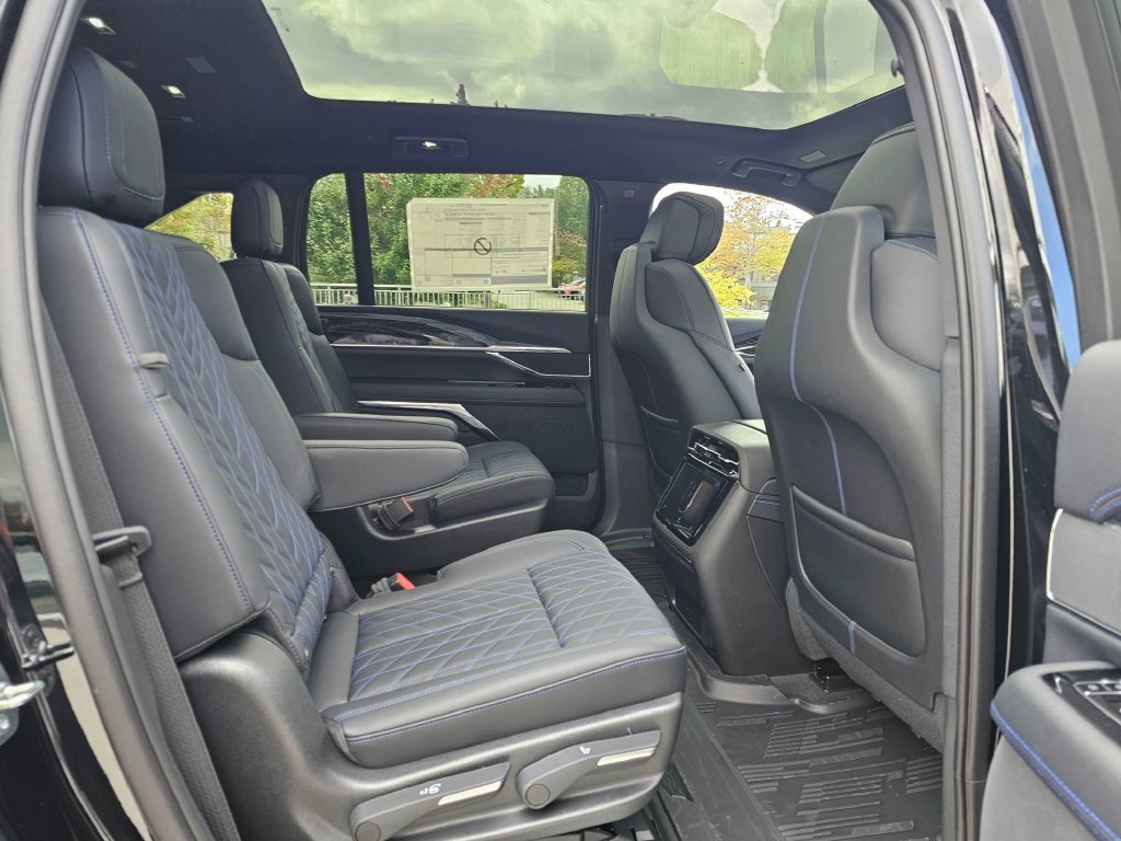 New 2026 Cadillac Escalade IQ Luxury 1 w/ LPO, Floor Liner Package AWD/4WD image 14