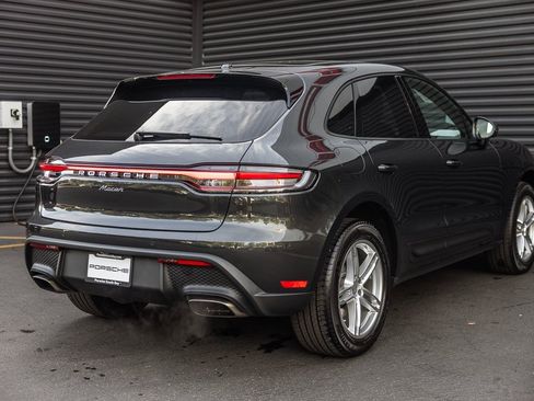 Certified 2025 Porsche Macan image 9