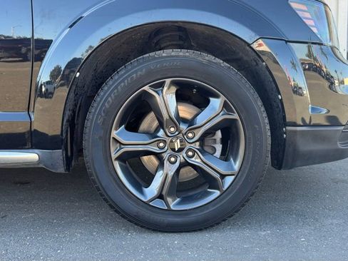 Used 2019 Dodge Journey Crossroad image 3