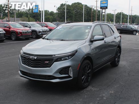 Used 2024 Chevrolet Equinox RS w/ RS Leather Package AWD/4WD image 8
