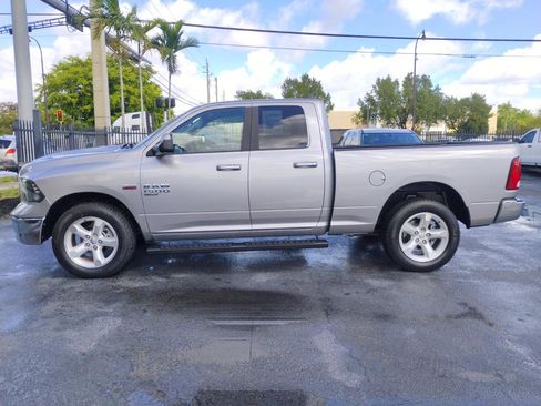 Used 2020 RAM 1500 Classic SLT w/ Trailer & Traction Group image 3