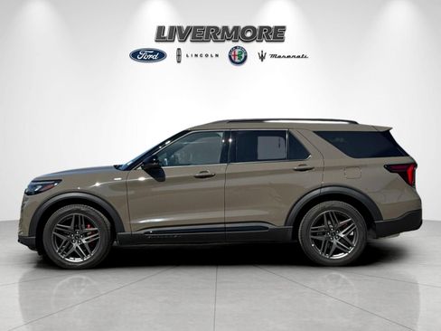 Used 2026 Ford Explorer ST-Line w/ ST-Line Street Pack RWD image 6