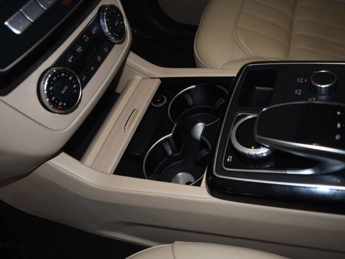 Used 2017 Mercedes-Benz GLE 350 image 46