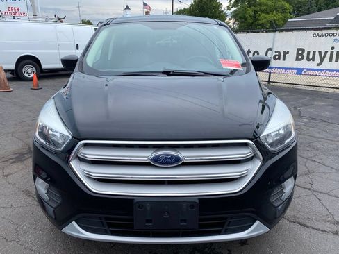 Used 2017 Ford Escape SE FWD image 8