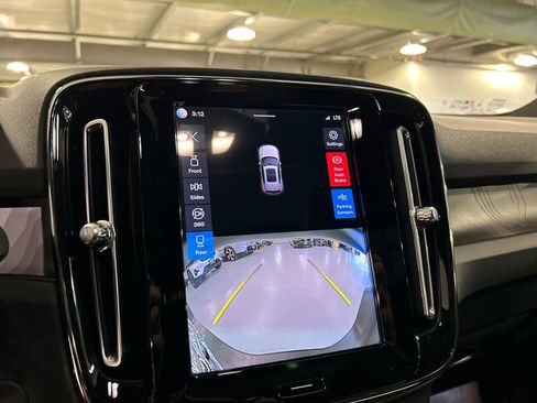 Certified 2023 Volvo XC40 Recharge Ultimate w/ Protection Package Premier AWD/4WD image 17