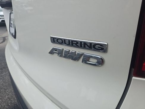 Used 2017 Honda Pilot Touring image 15