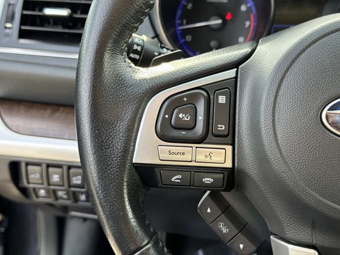 Used 2017 Subaru Outback 3.6R Limited image 7