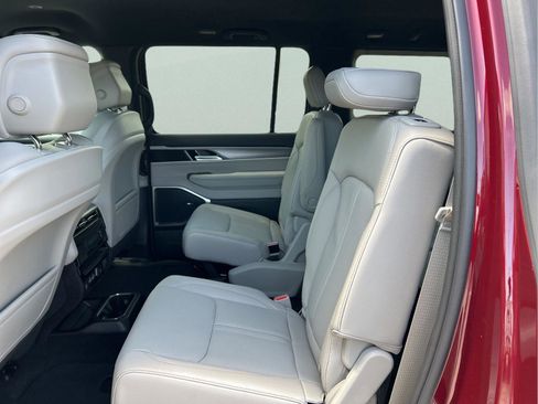 New 2026 Jeep Grand Wagoneer 2WD image 10