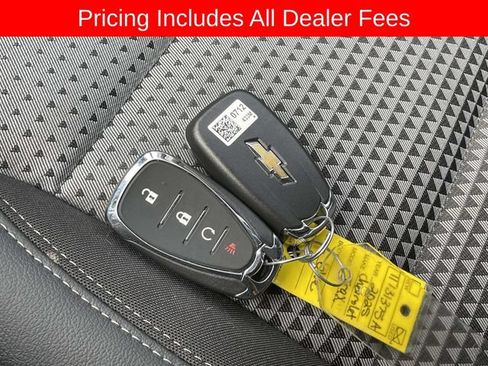 Used 2025 Chevrolet Trax LT w/ Driver Confidence Package FWD image 35