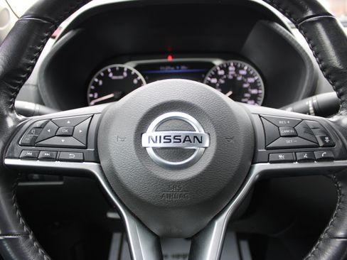 Certified 2022 Nissan Sentra SV image 21