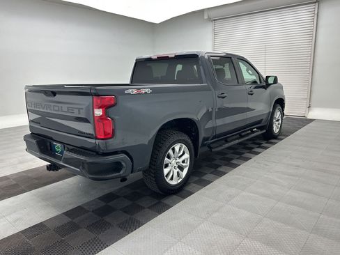 Certified 2022 Chevrolet Silverado 1500 Custom w/ LPO, Dark Essentials Package AWD/4WD image 9