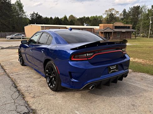 Used 2020 Dodge Charger Scat Pack RWD image 10