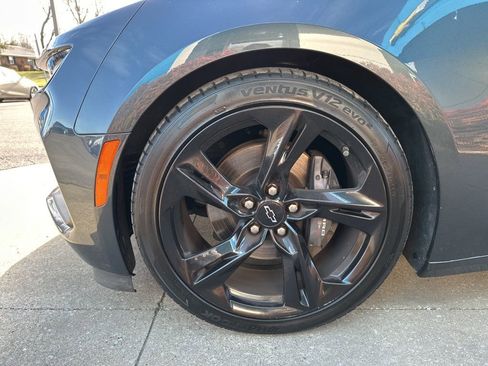 Used 2021 Chevrolet Camaro SS image 6