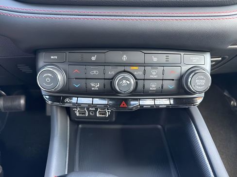 Used 2026 Dodge Durango GT AWD/4WD image 19