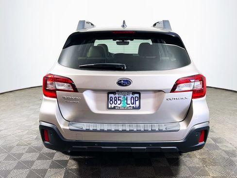 Used 2019 Subaru Outback 2.5i Limited w/ Popular Package #2 AWD/4WD image 6
