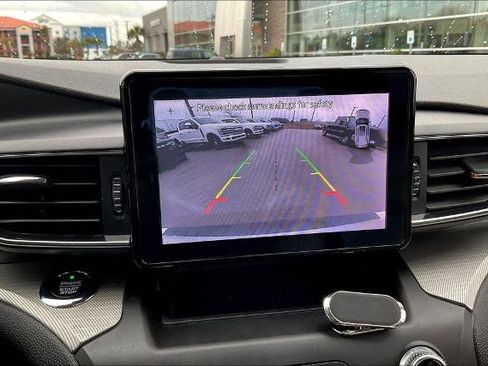 Certified 2020 Ford Explorer XLT w/ Equipment Group 202A image 14