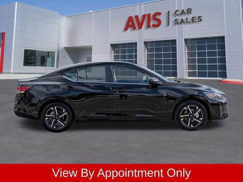 Used 2025 Nissan Sentra SV FWD image 5