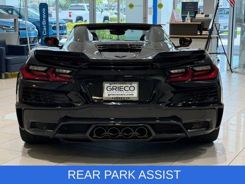 Used 2025 Chevrolet Corvette Z06 w/ Stealth Interior Trim Package RWD image 6
