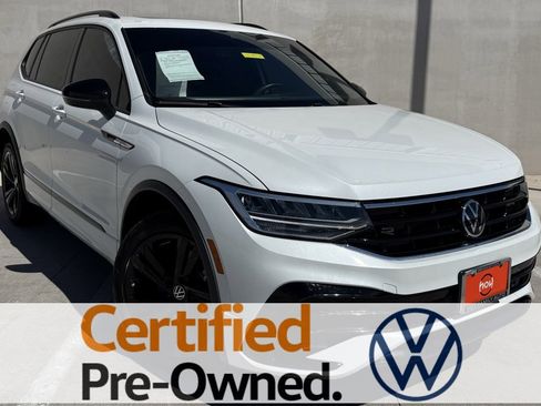 Certified 2024 Volkswagen Tiguan SE R-Line image 1