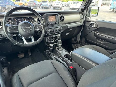 Used 2020 Jeep Gladiator Sport w/ Quick Order Package 24S AWD/4WD image 15