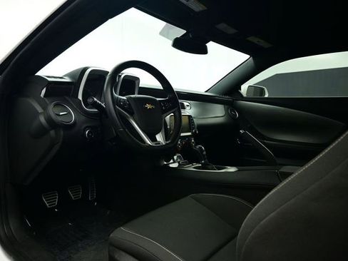Used 2014 Chevrolet Camaro SS w/ SS Performance Package image 2