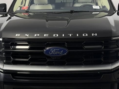 Used 2025 Ford Expedition Max Platinum AWD/4WD image 14